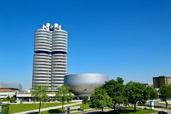 BMW Group and NTT DATA Partner on Software Development Hub in Romania